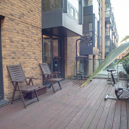 Spacious 1 Bed Apartment With Workspace, Coffee & Free Parking Birmingham Exterior photo